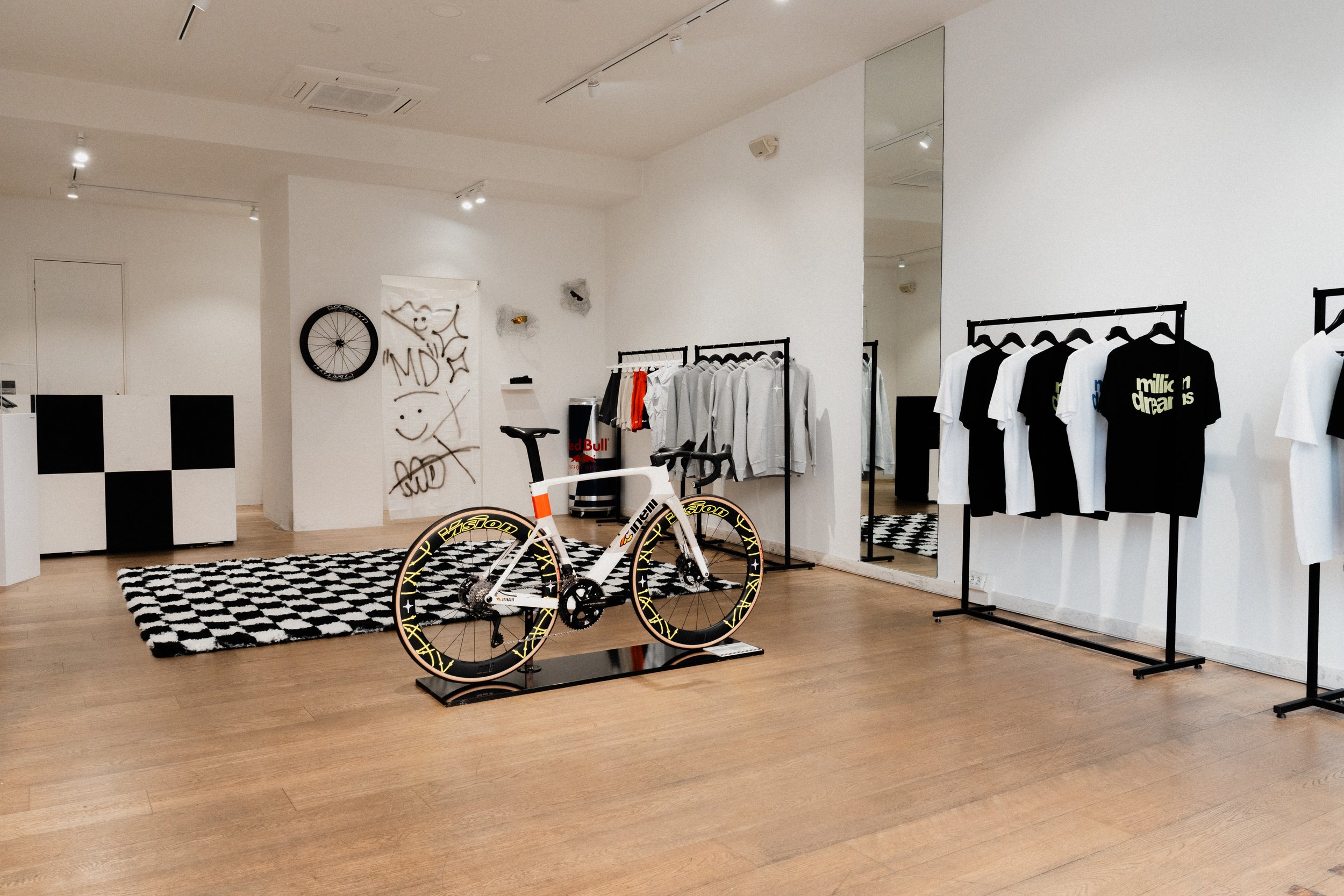 MILLIONDREAMS-SHOP-25.jpg